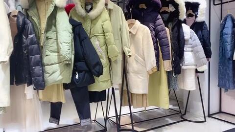 摩安娜20秋新款時(shí)尚折扣品牌女裝專柜正品工廠直銷(xiāo) 實(shí)體直播貨源 輕潮摩登大牌 20秋冬裝新款休閑時(shí)尚女裝品牌折扣尾貨批發(fā) 品牌女裝貨源拿貨渠道